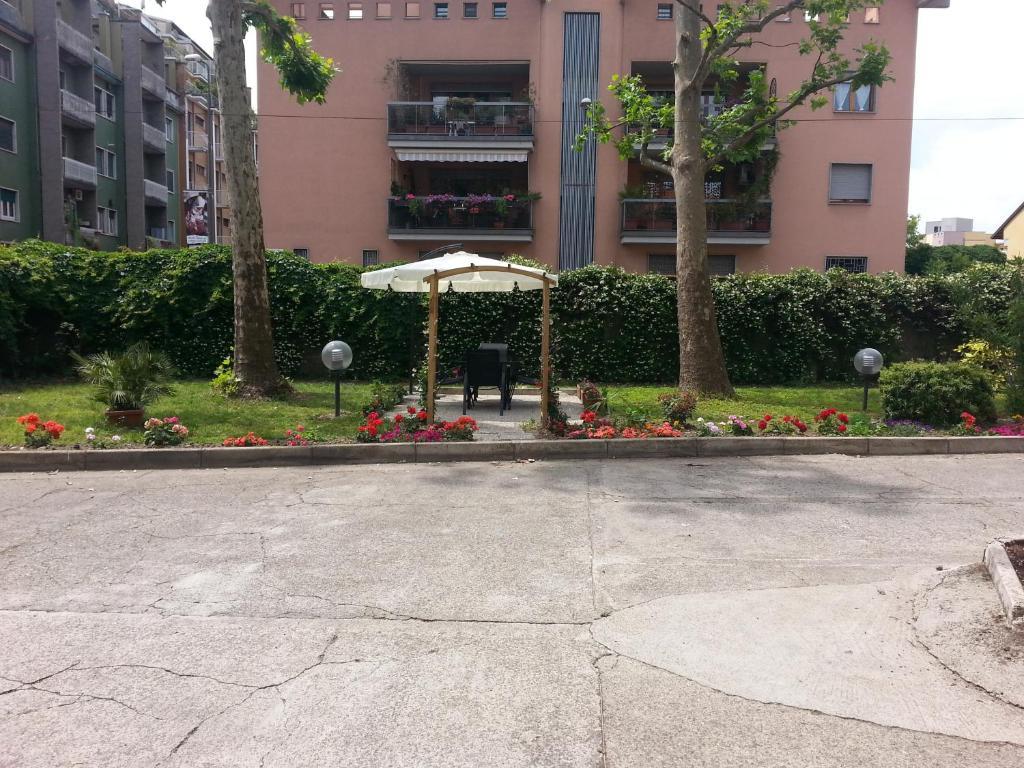 Hotel Garden Milano Exterior foto