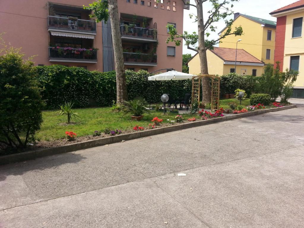 Hotel Garden Milano Exterior foto